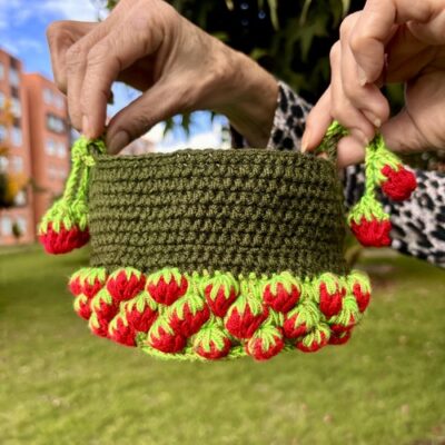 canasta de frutillas