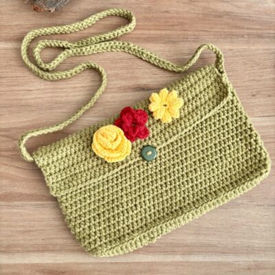 Bolsito rectangular con flores y rosa